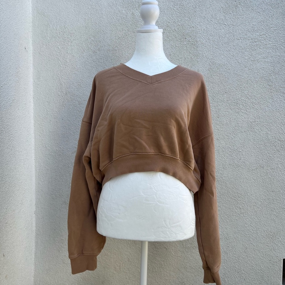 Aerie Offline Cropped V Neck Sweatshirt
